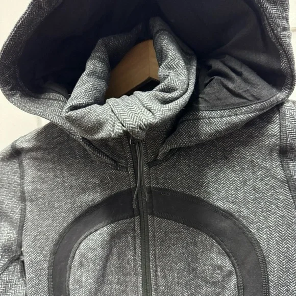Lululemon stride jacket greyblack size 4 - Picture 3 of 3